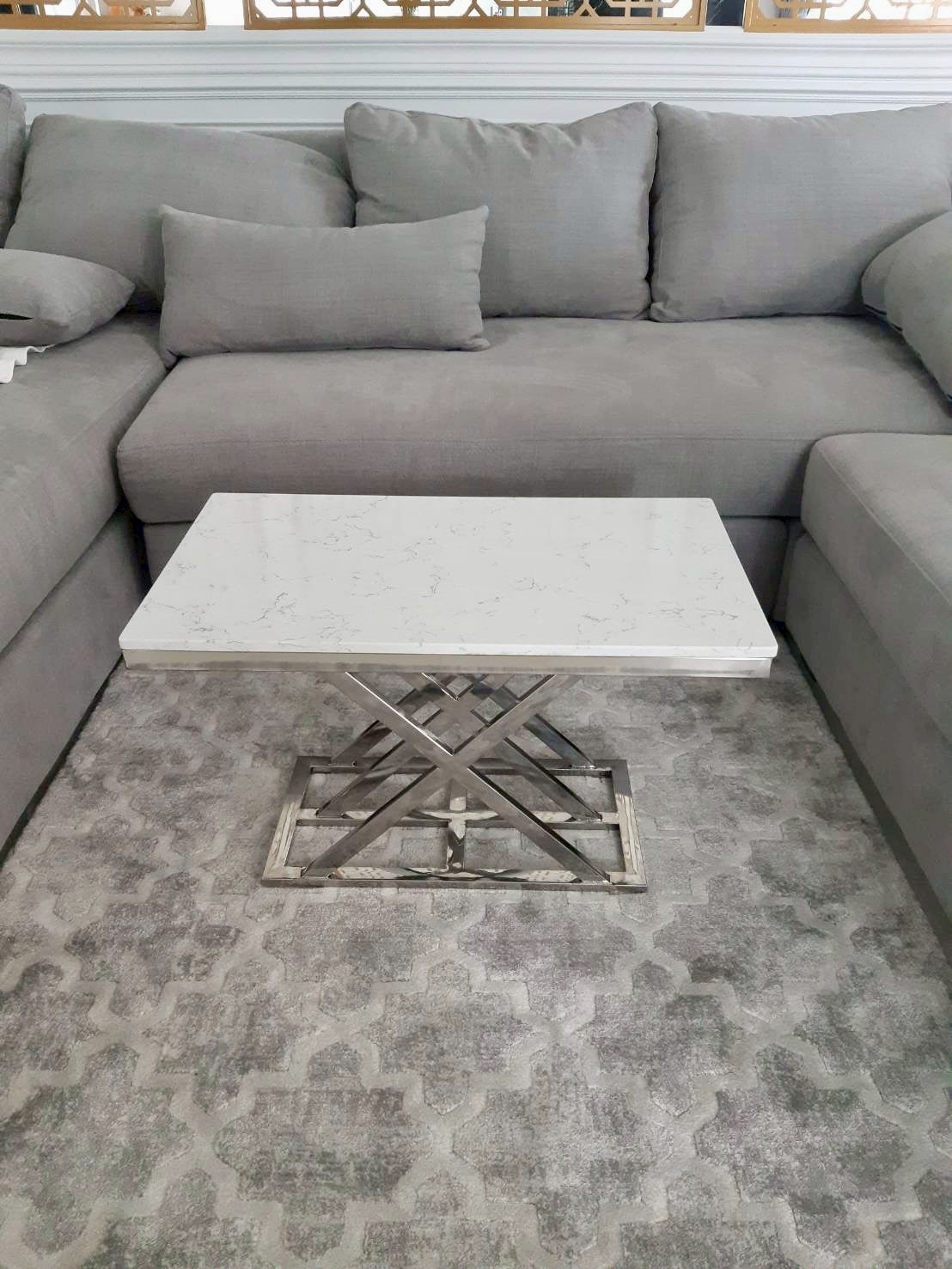 stainless-steel-table